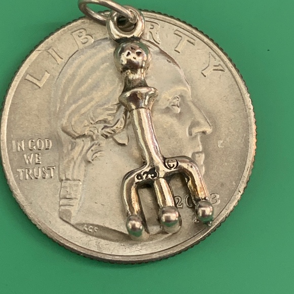 .925 Garden Hand Rake Sterling Silver Jewelry Charm #vintage - Picture 3 of 3